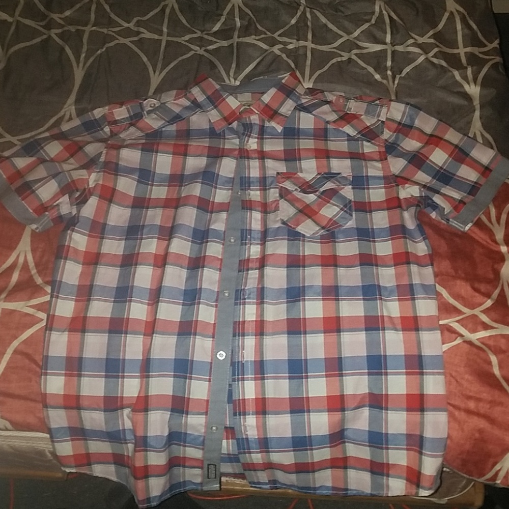 Marc Ecko short sleeve flannel shirt